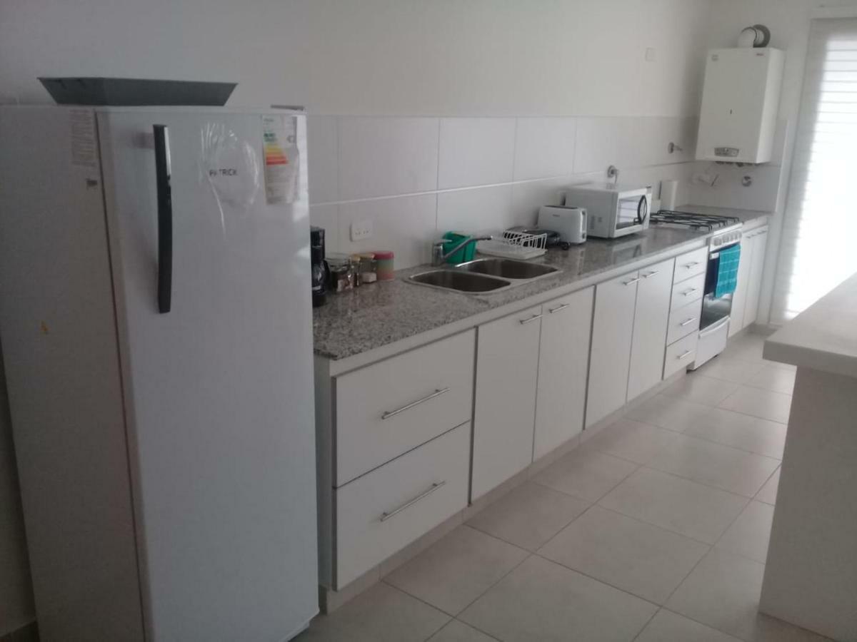 Appartamento Veluvi Puerto Madryn Esterno foto